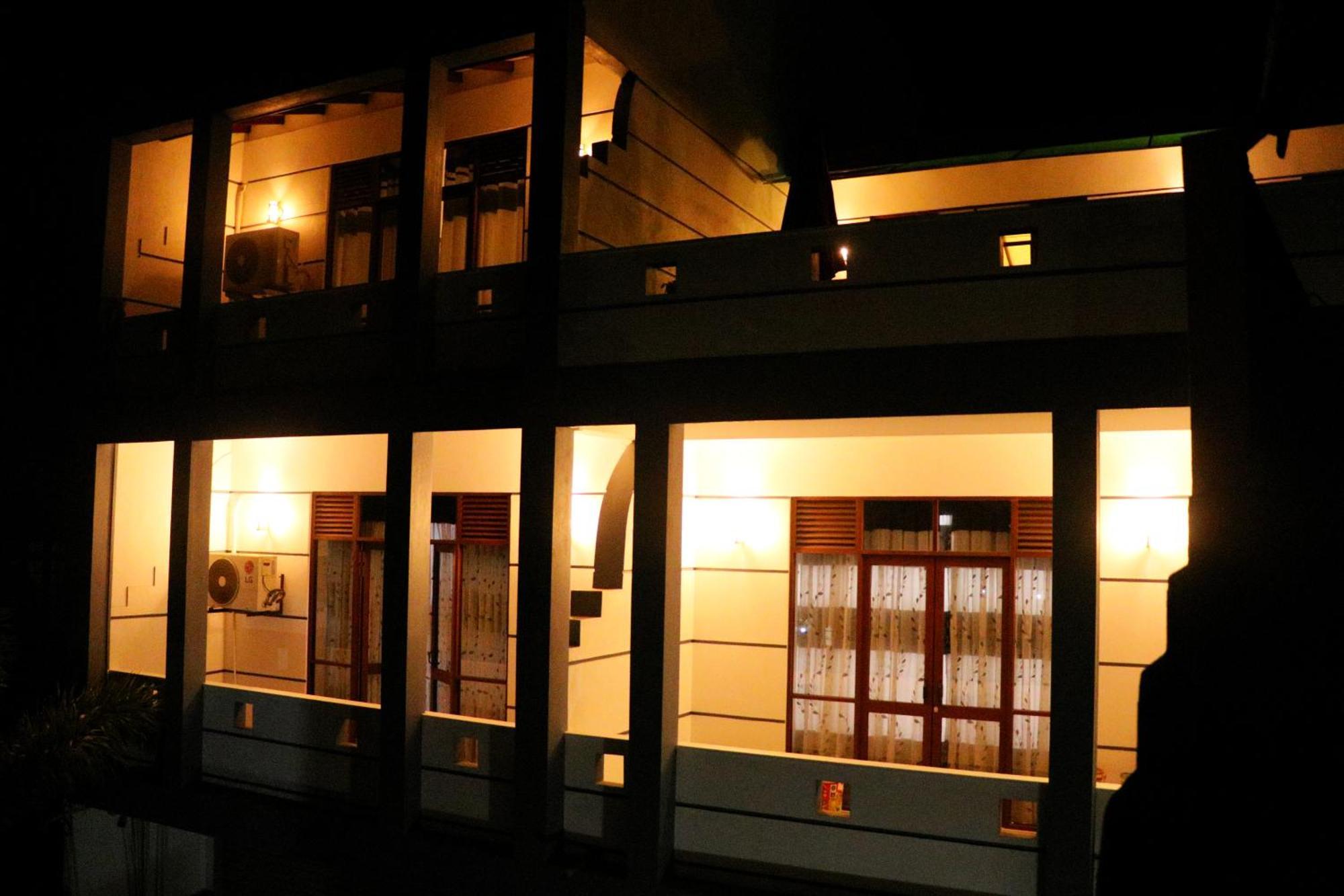 Villa L 24 Dickwella Exterior foto
